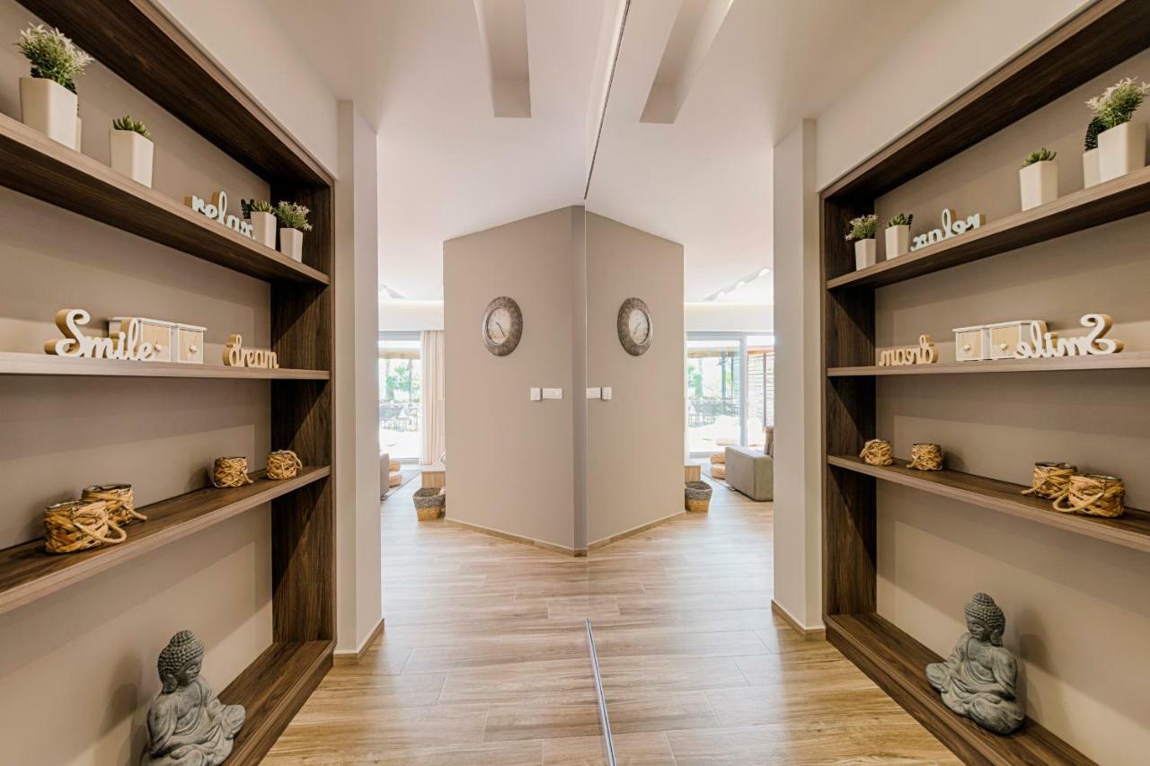 Nastazia Luxury Beach House Lalyssos Eksteriør billede