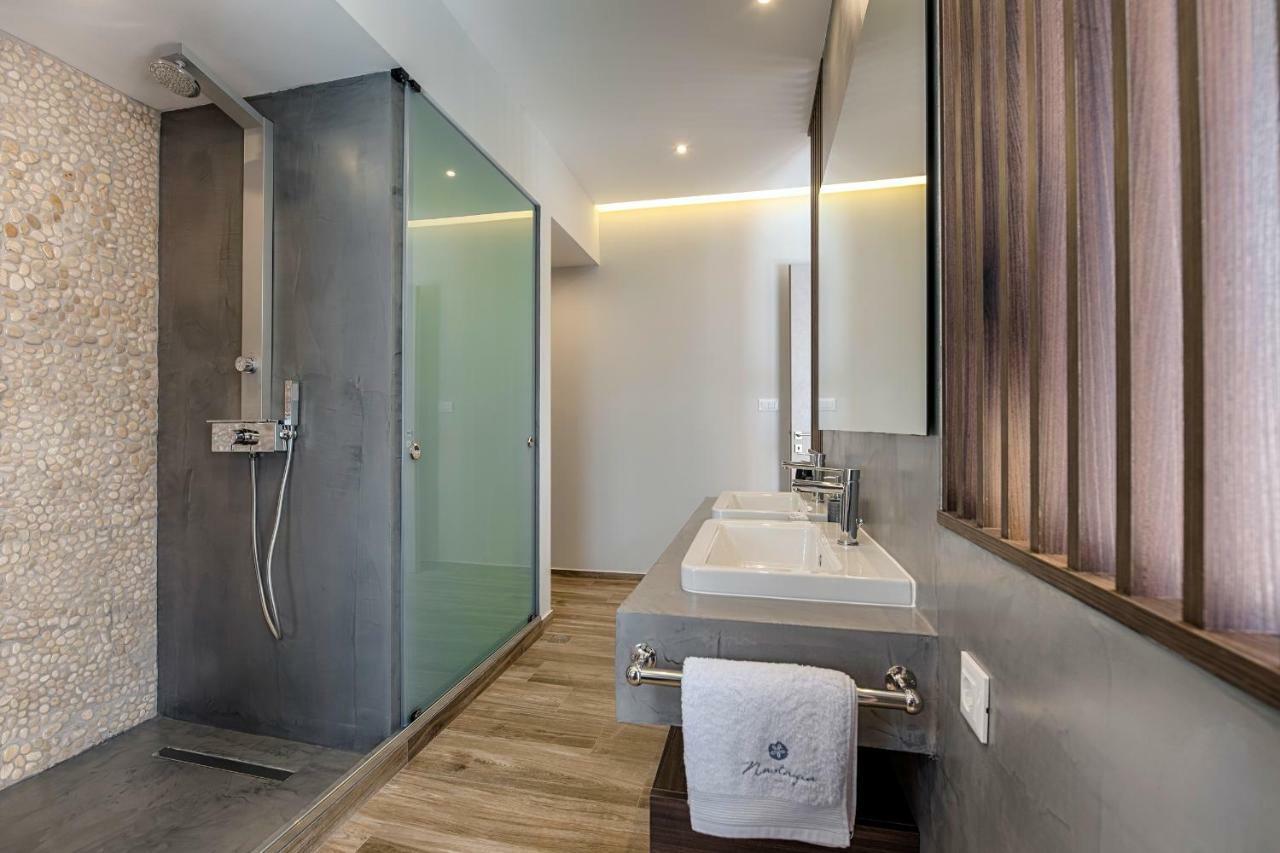 Nastazia Luxury Beach House Lalyssos Eksteriør billede