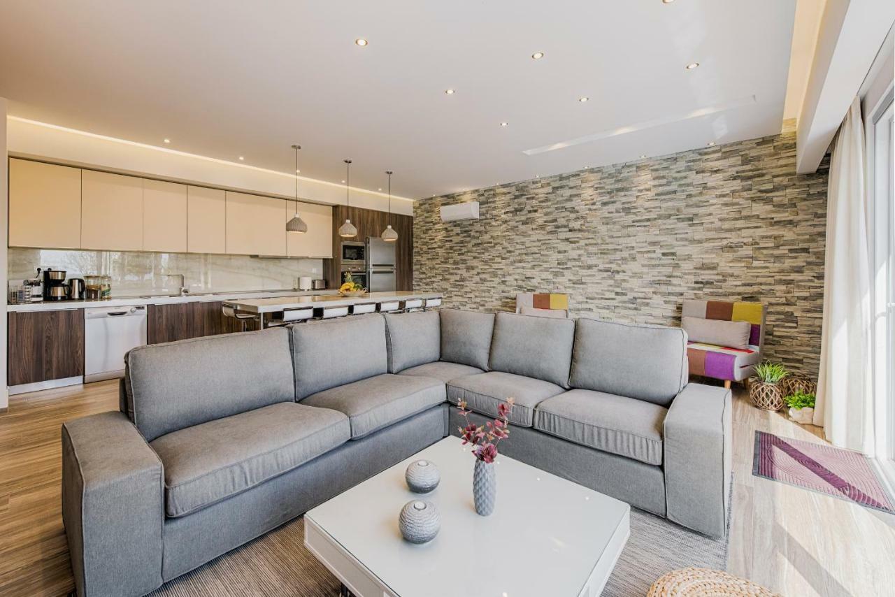 Nastazia Luxury Beach House Lalyssos Eksteriør billede