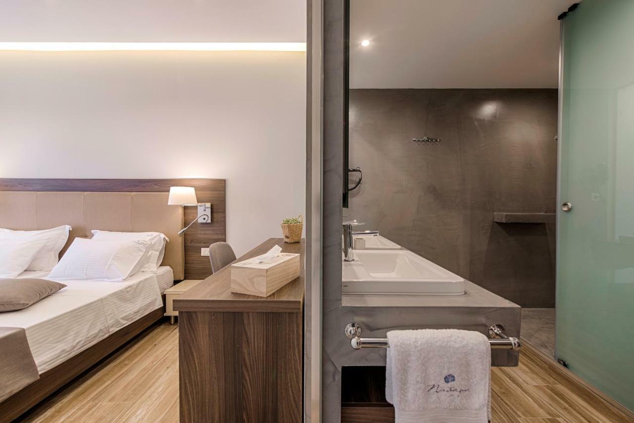 Nastazia Luxury Beach House Lalyssos Eksteriør billede